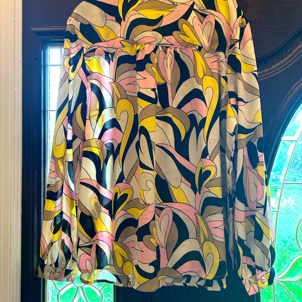 Colorful Abstract Blouse - Picture 2 of 2